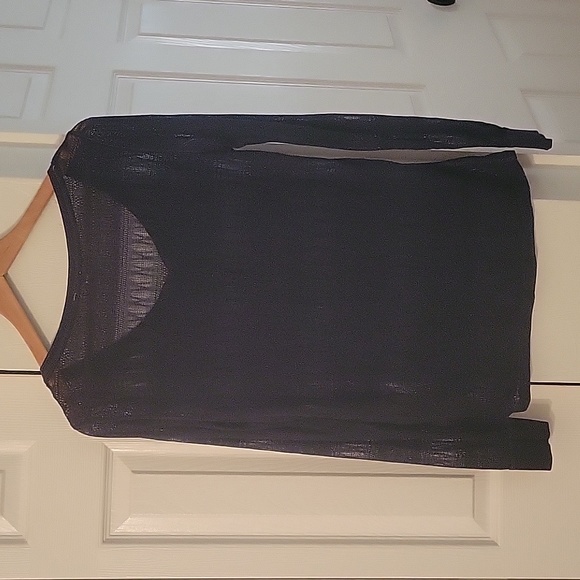 AEROPOSTALE -Semi-sheer top - LIKE NEW! - Picture 2 of 5